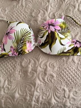 Shade & Shore White Bikini Top with Pink Floral & Green Leaf Print